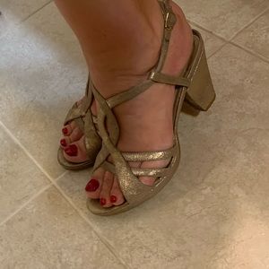 ❗️FREE - Great pair of sandals!